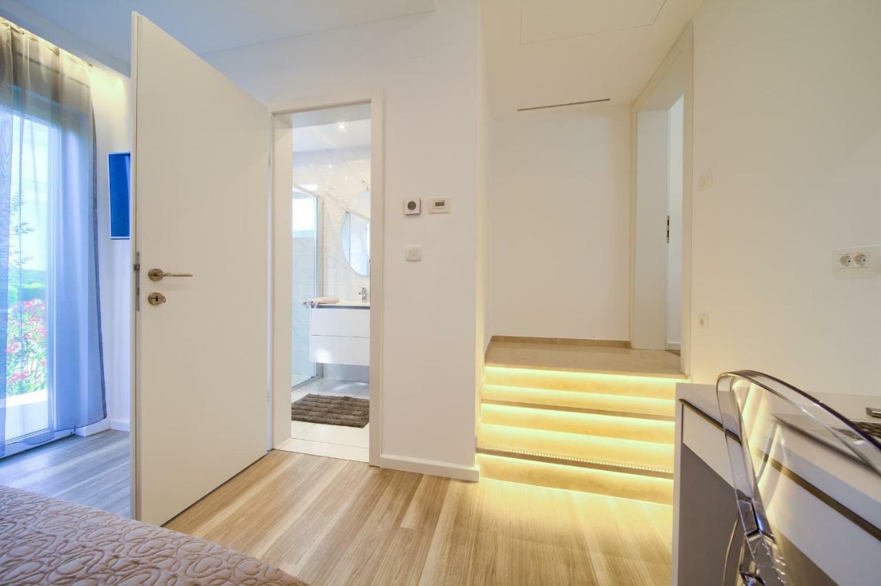 Vrh  Holiday Home Elegant מראה חיצוני תמונה