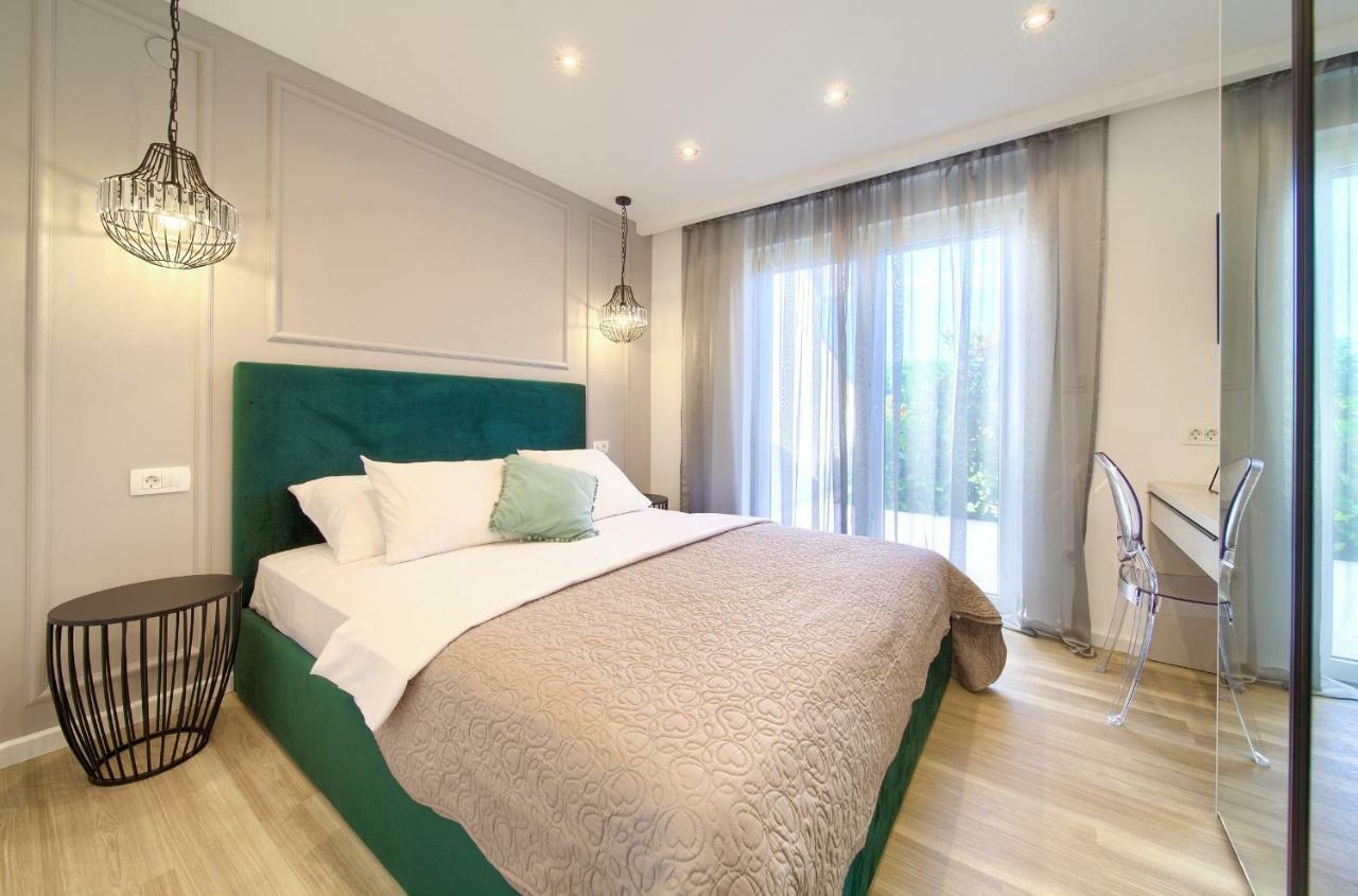 Vrh  Holiday Home Elegant מראה חיצוני תמונה