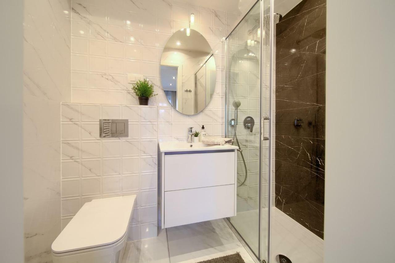 Vrh  Holiday Home Elegant מראה חיצוני תמונה