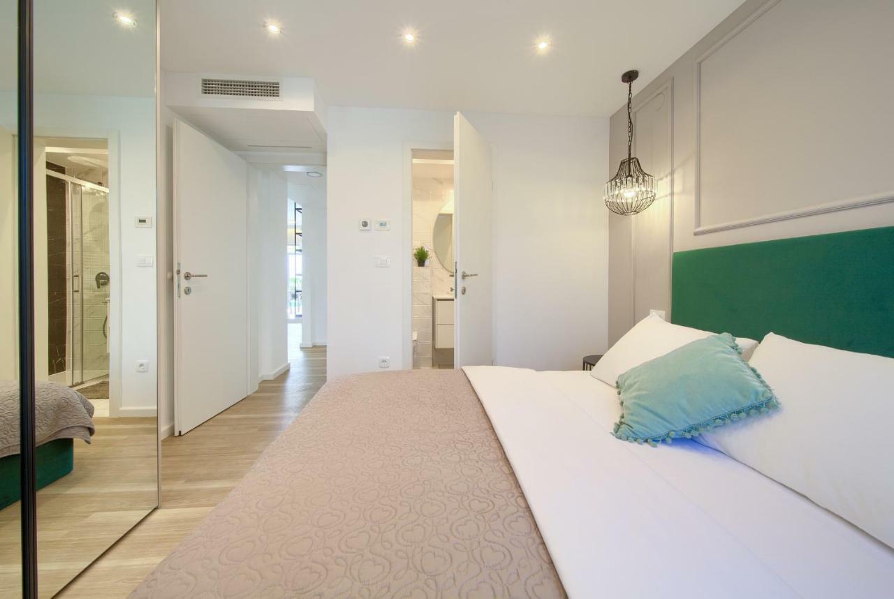 Vrh  Holiday Home Elegant מראה חיצוני תמונה